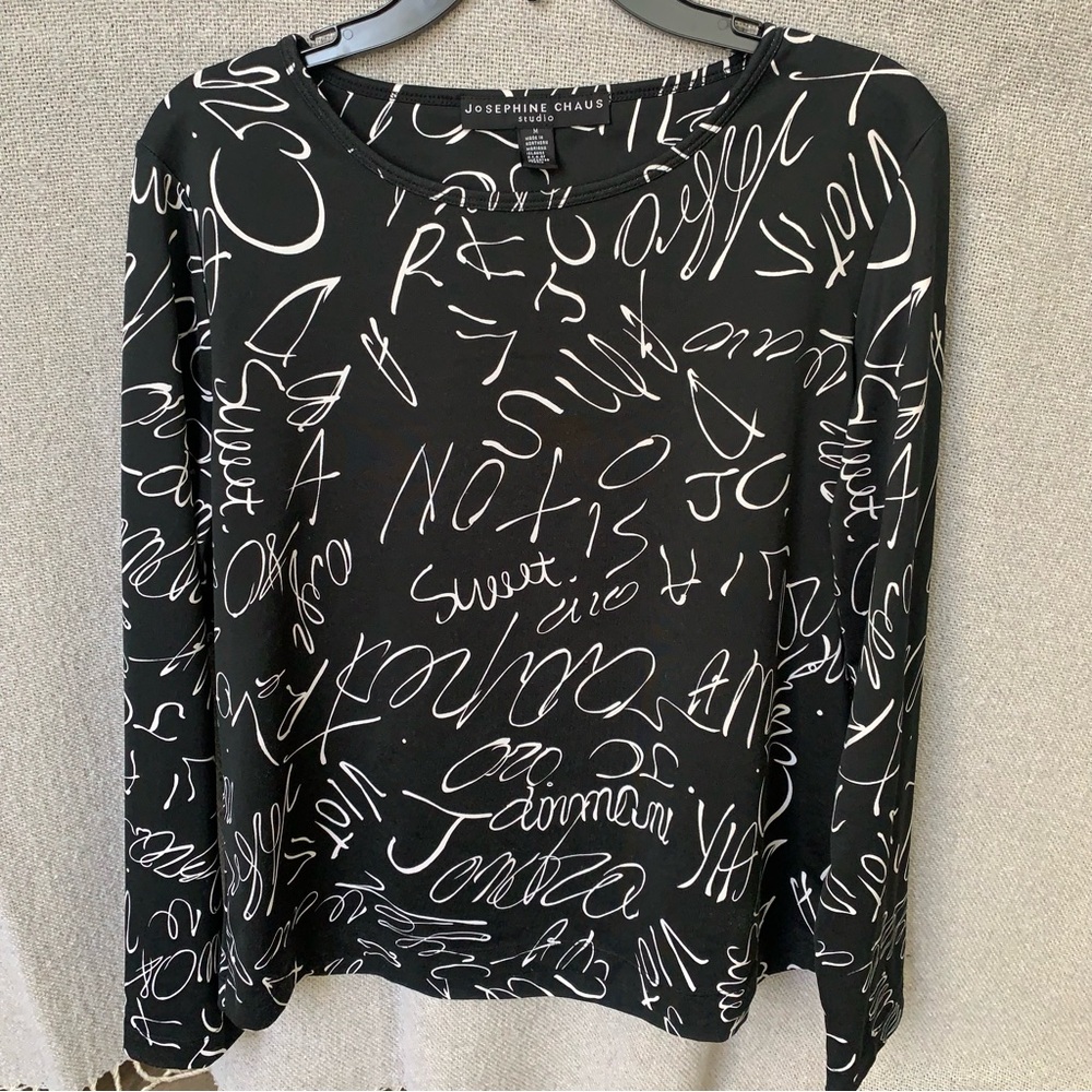 NWOT Josephine Chaus Lettering Writing Blouse